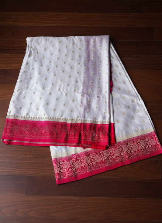 White Semi Mashru Silk Saree, an Elegant Traditional wear