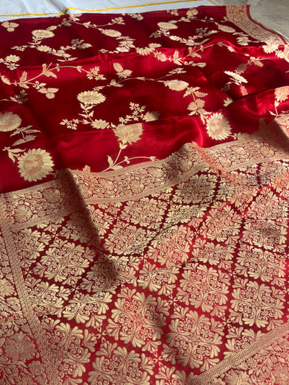 Luxurious Red Pure Mashru Silk Saree with Jall Design - Designer Ethnic Wear