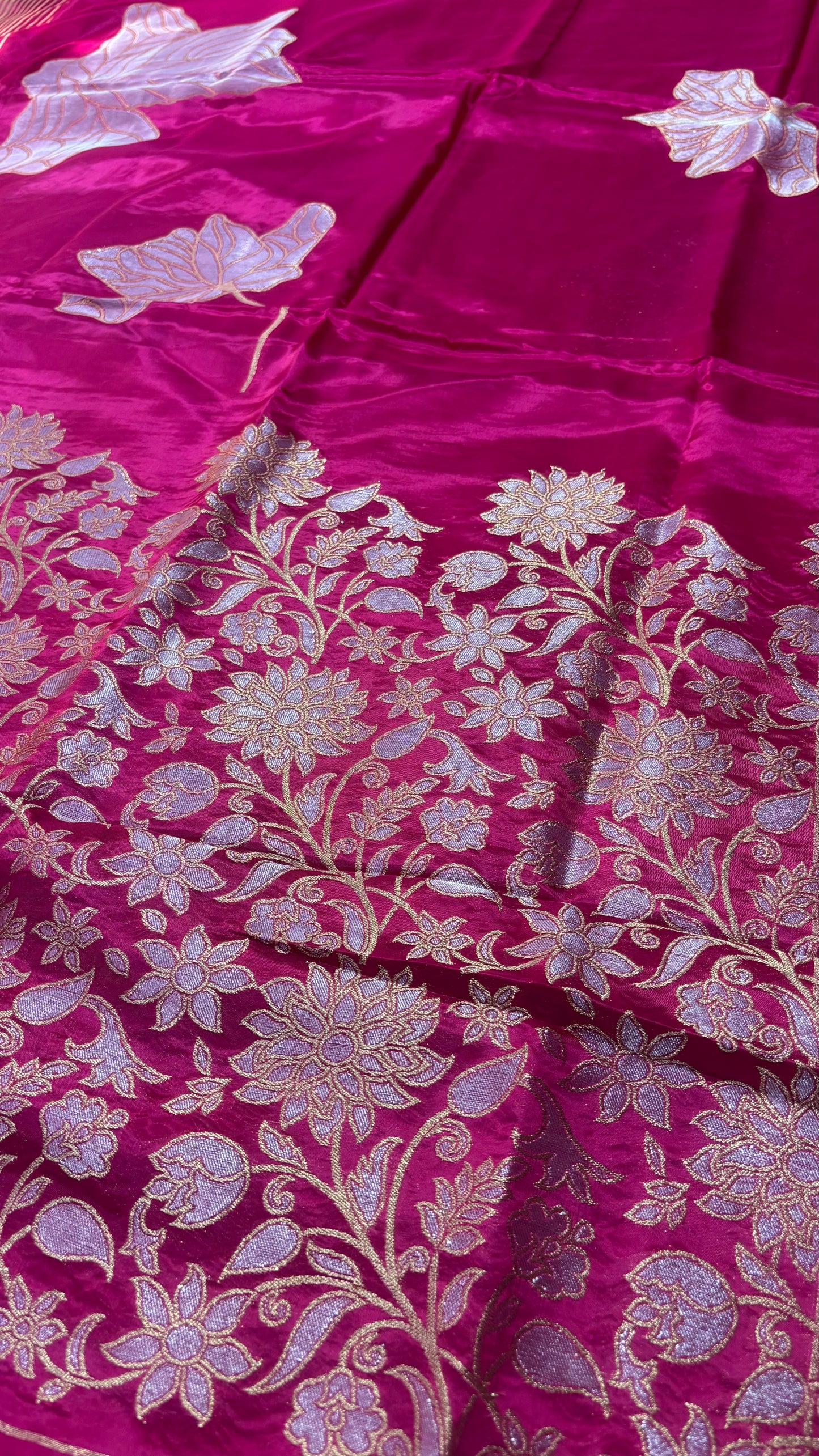 Metallic Pink Banarasi Pure Mashru Silk Saree with Silver leaf Pattern - Designer Party Wear
