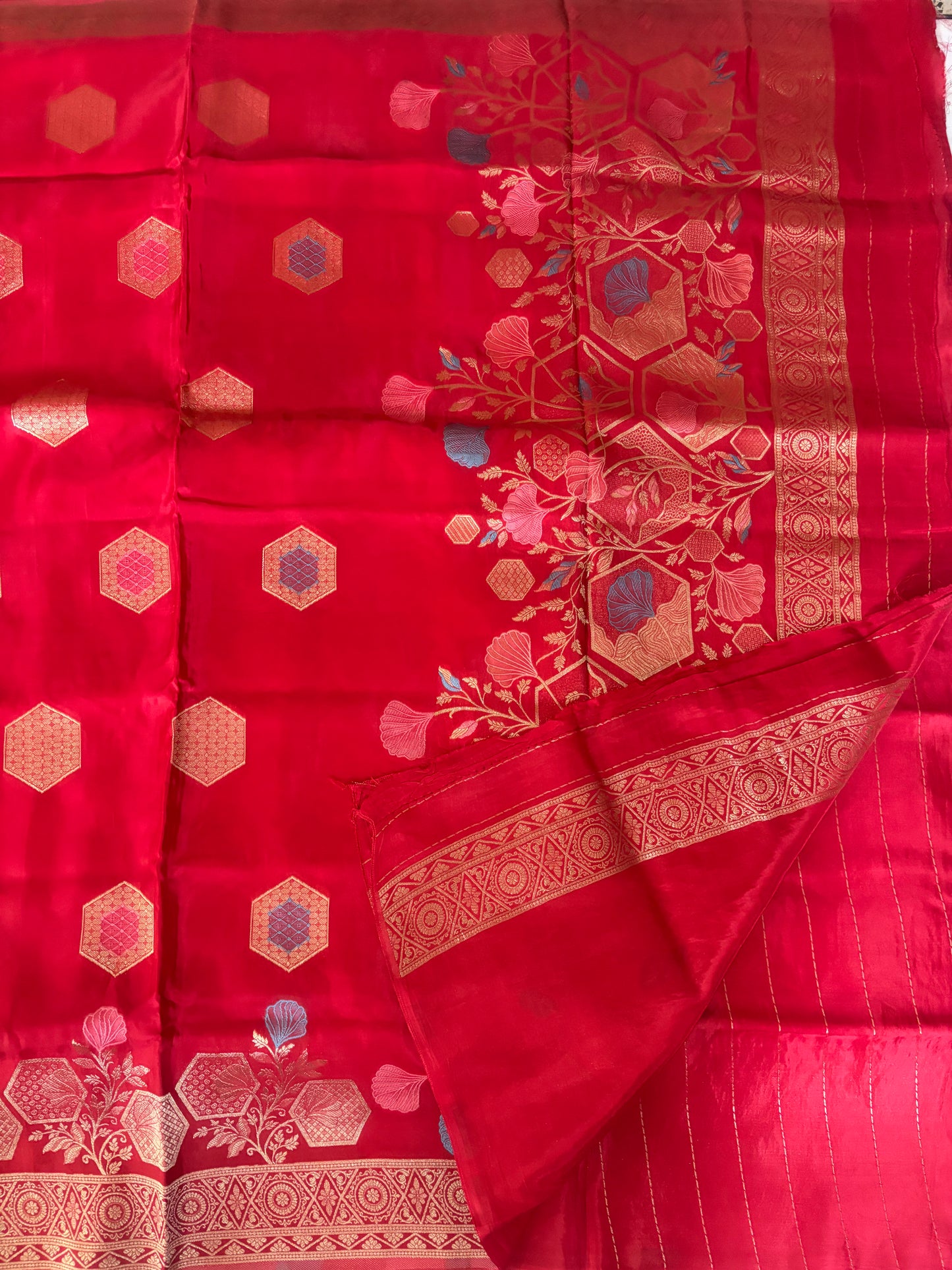 Bight Red Banarasi Pure Mashru Silk with Hexagon shaped Flower Motifs - Designer Party Wear