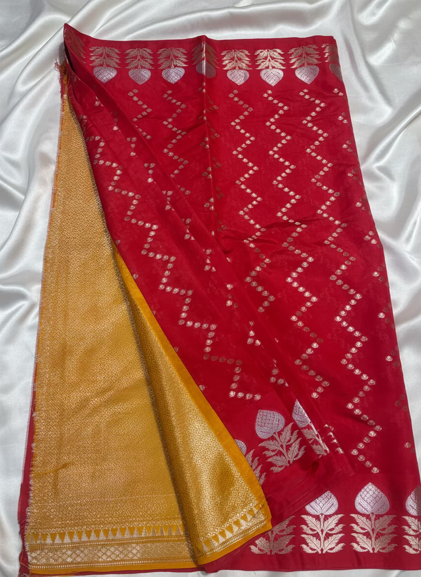 Red Banarasi Raw Silk, Traditional Wear with Zig zag pattern weaving with Open Border