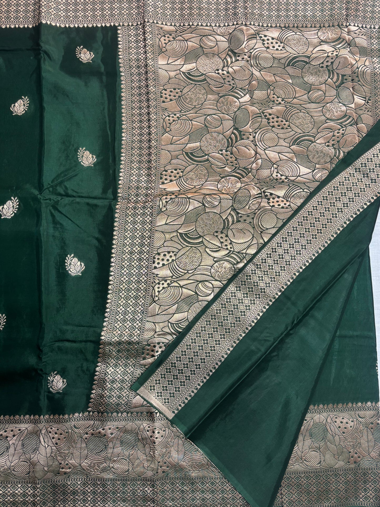 Dark Green Banarasi Russian Silk Saree with Light Gold Pallu & Border - Traditional Wear