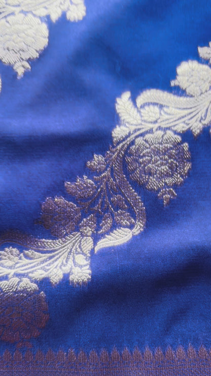 Navy Blue Banarasi Semi Mashru Silk Saree with Meenakari Lehariya Weaving -  Elegant traditional wear