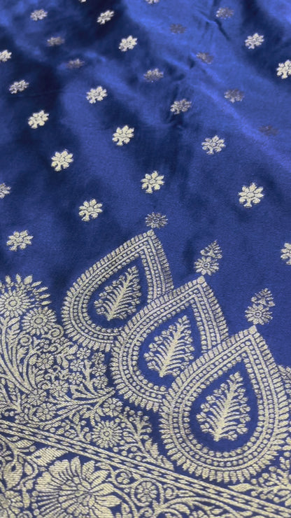 ನೀಲಿ ಬನಾರಸಿ ಮಶ್ರು ರೇಷ್ಮೆ ಸೀರೆ, ಸಣ್ಣ ಬುಟ್ಟಾ ಜೊತೆಗೆ ಡಿಸೈನರ್ ಬಾರ್ಡರ್ - ಡಿಸೈನರ್ ಪಾರ್ಟಿ ವೇರ್